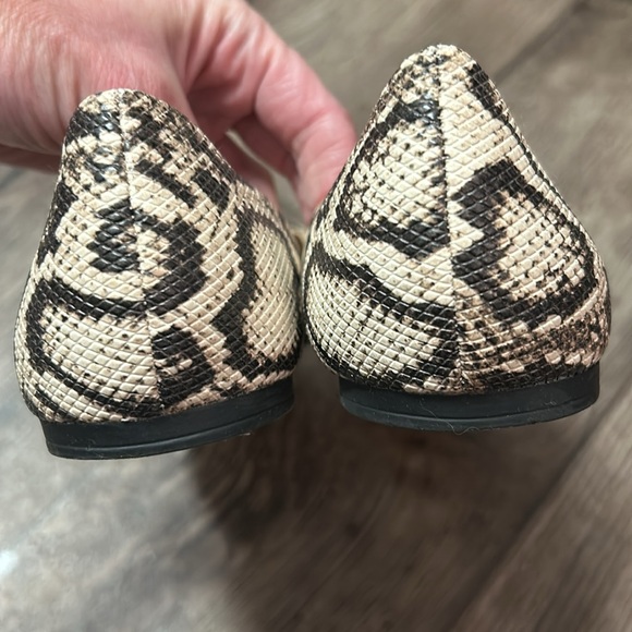 Franco Sarto Hazeline Snakeskin Flats - Picture 3 of 14